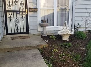 706 Cherry Hollow Rd, Columbus, OH 43228