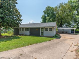 5202 S 17th Ter, Fort Smith, AR 72901