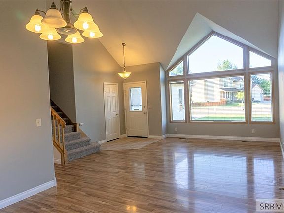 5th image of 3080 Mesquite Dr