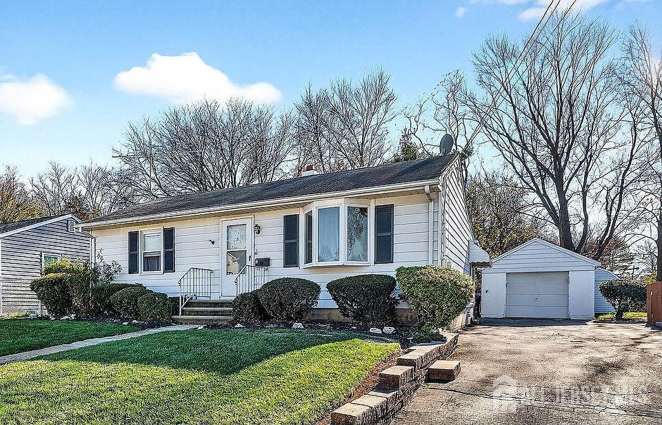 1st image of 48 Harvey Cir
