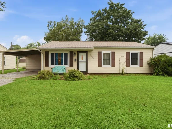 1557 Russell Ave, Galesburg, IL 61401