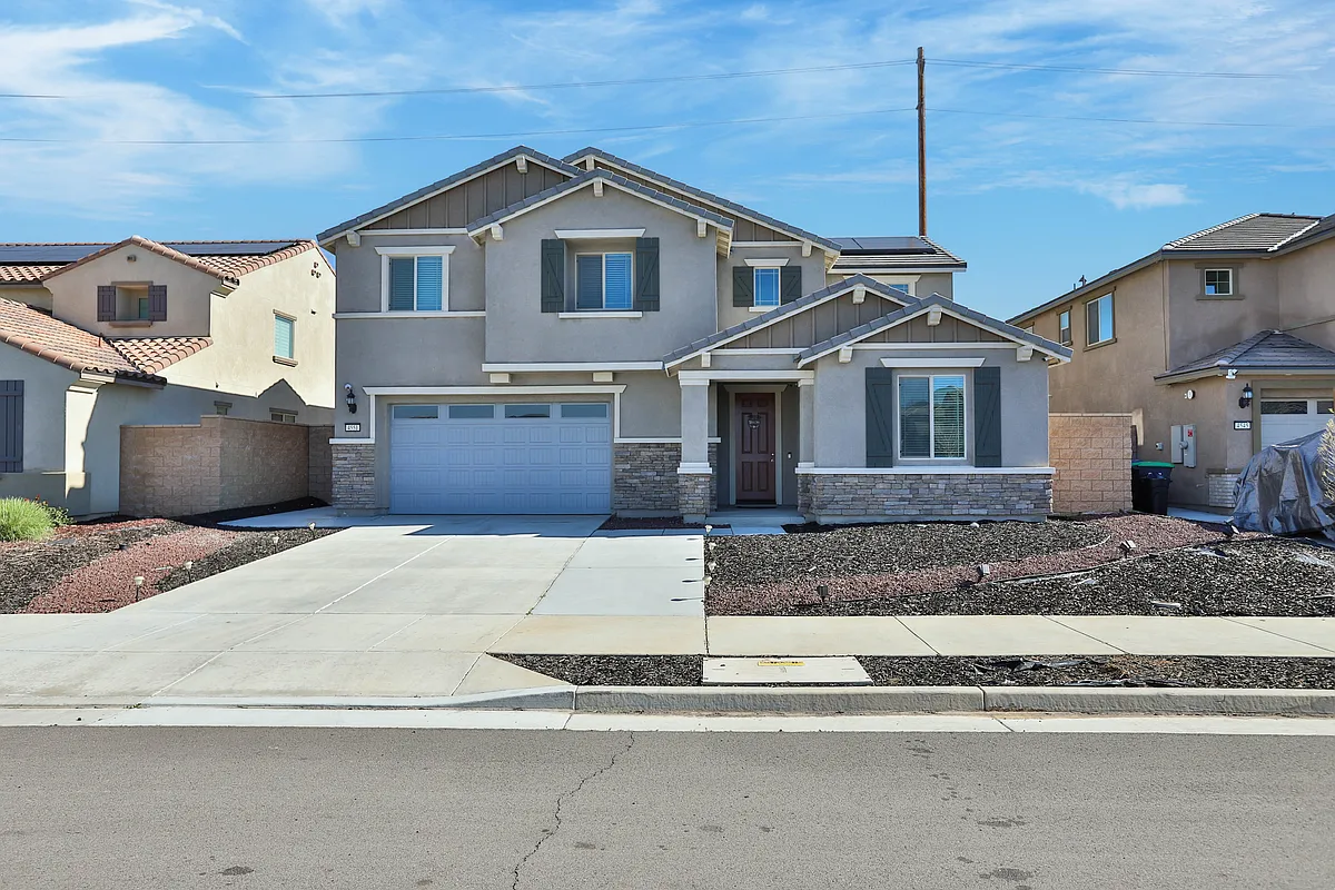 Building Photo - 4551 Highland Ave