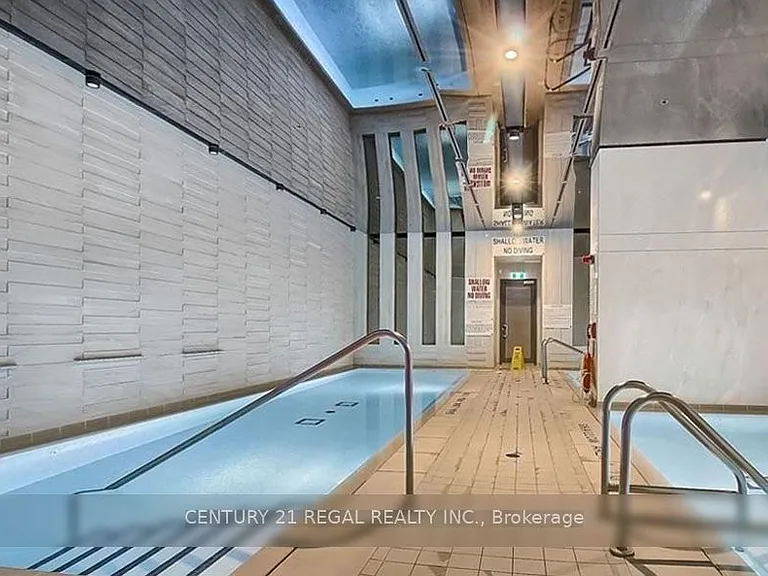 19 Bathurst St #2102 — Photo 12