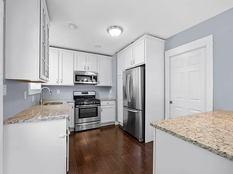 1707 Yale Ave — Photo 7