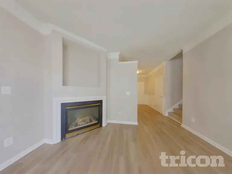 9043 Sanders Creek Ct — Photo 3