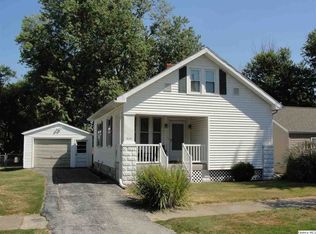 914 N 27th St, Quincy, IL 62301