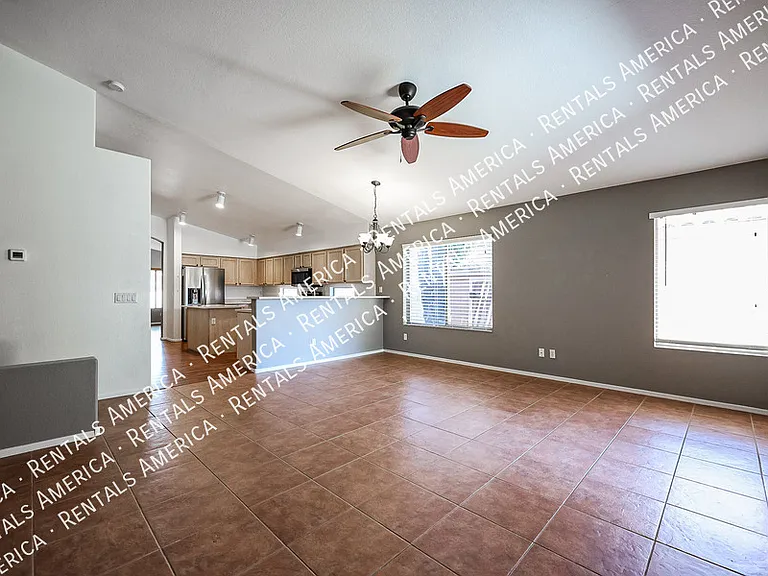 7471 W Lone Cactus Dr — Photo 10