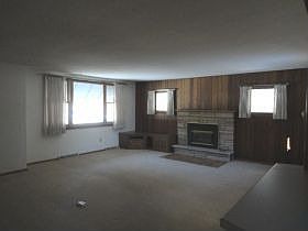 2nd image of 301 Best Ave