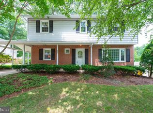 555 Williamsburg Ln, Odenton, MD 21113