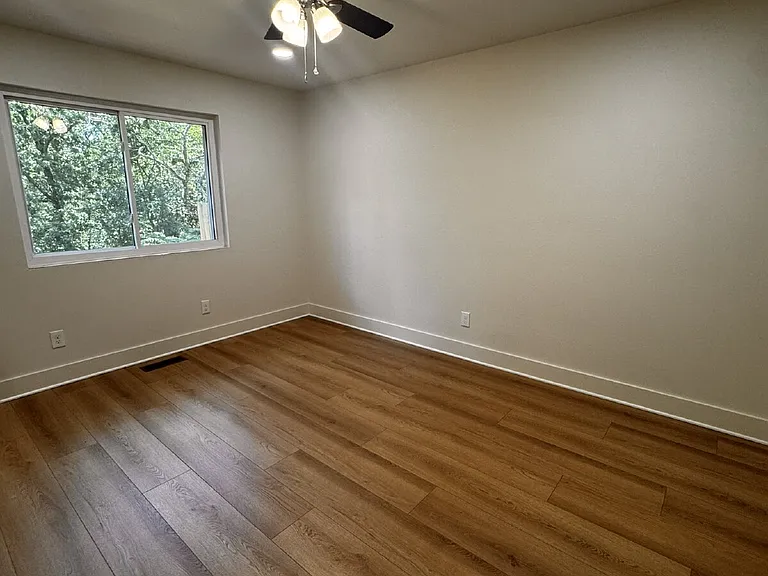 14919 Dutchmans Dr — Photo 13