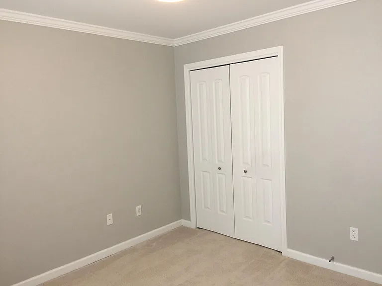 215 SW Sanna Ct — Photo 11