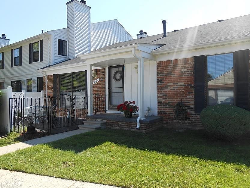 1st image of 38824 Golfview Dr E