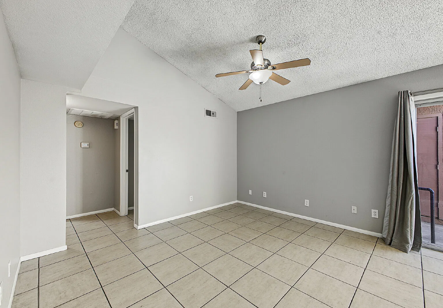 2 bed, 2.0 bath, 1037 sqft, $1,700 — Photo 3