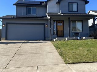 407 NW Pacific Hills Dr, Willamina, OR