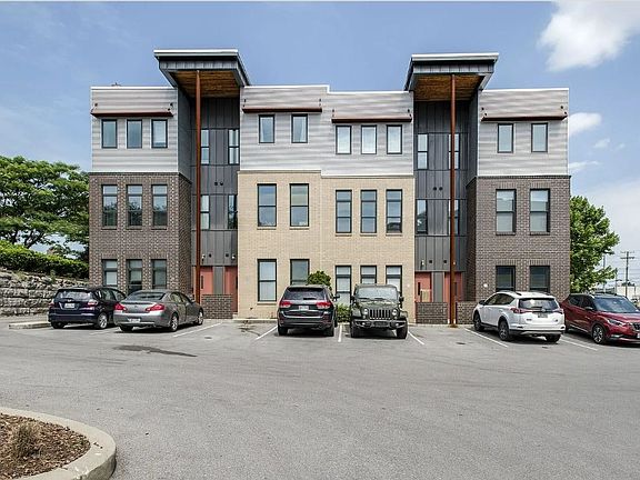 2nd image of 1225 4th Ave S APT 115