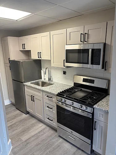 70 Alden Ave #1 Photo 1