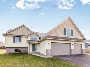 25865 Euclid Ave, Wyoming, MN 55092