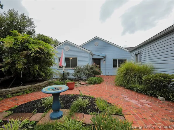 114 The Courtyard, Jeffersonville, IN 47130