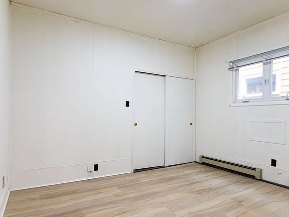 3rd image of 19-21 Woodbridge St #1