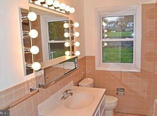 100 Gretchen Dr, Reading, PA 19607