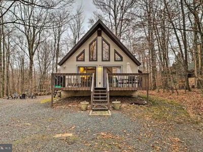 460 Maxatawny Dr, Pocono Lake, PA, 18347