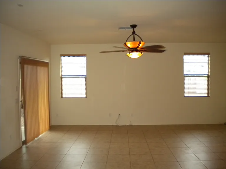 Great RoomW/Ceiling Fan _01242014