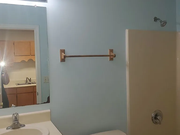 730 Henderson Rd — Photo 5