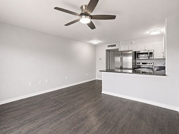 4th image of 1860 Phillippi Shores Dr #7A