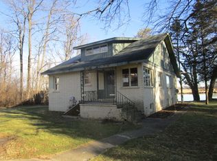 816 Tuxedo Ln, Cary, IL 60013