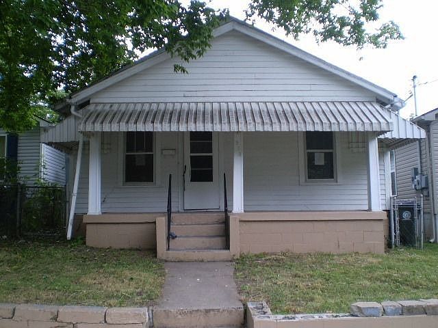 1st image of 913 Whitney Ave
