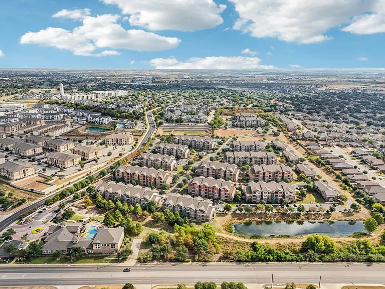 Las Brisas Apartments in Round Rock, Texas