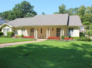 5919 Foxcroft Rd, Tyler, TX 75703