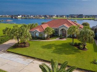1057 Lakeshore Blvd, Slidell, LA 70461