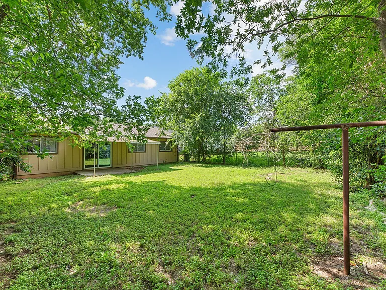 6601 Stonleigh Pl — Photo 22