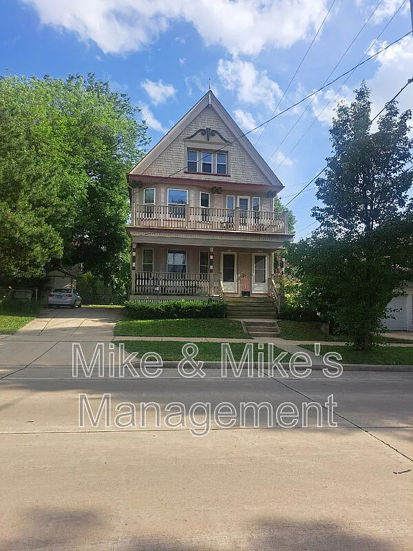 2 bed, 1.0 bath, 1000 sqft, $1,395 — Photo 3