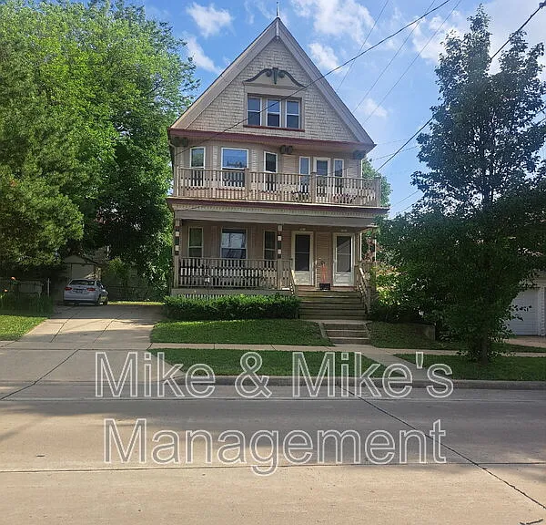 5613 W Lloyd St — Photo 3