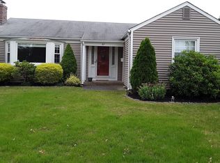 87 Angell Ave, Cranston, RI 02920