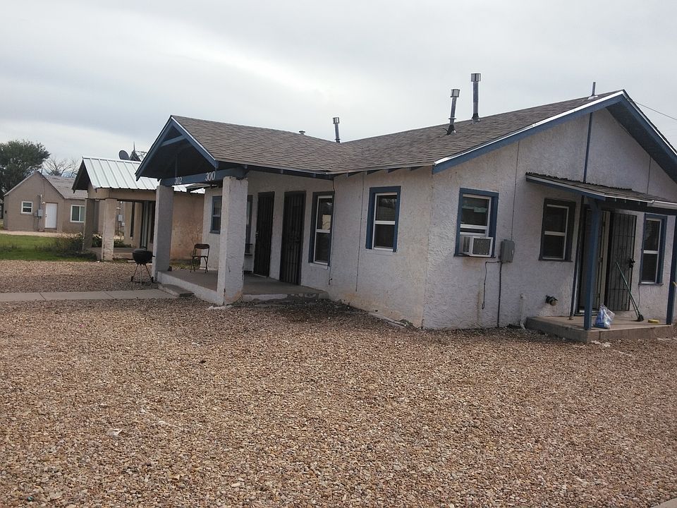 1st image of 300 S Avenue G