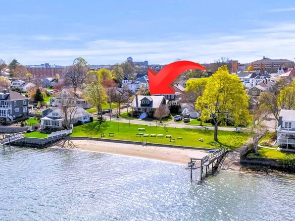 16 Hemenway Rd, Salem, MA 01970