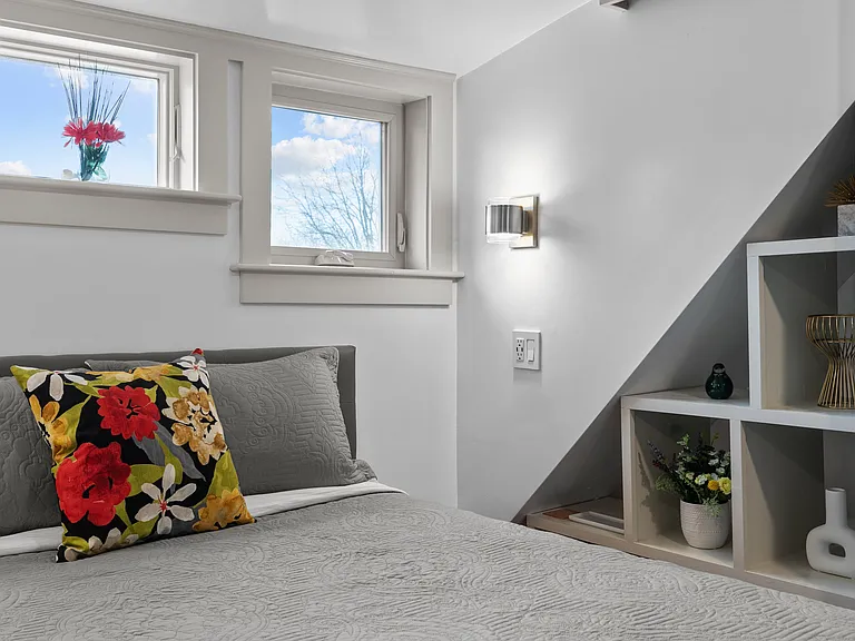 358 Broadway St #4 — Photo 15