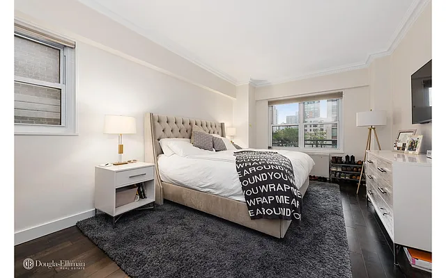 Sold by Douglas Elliman | media 15