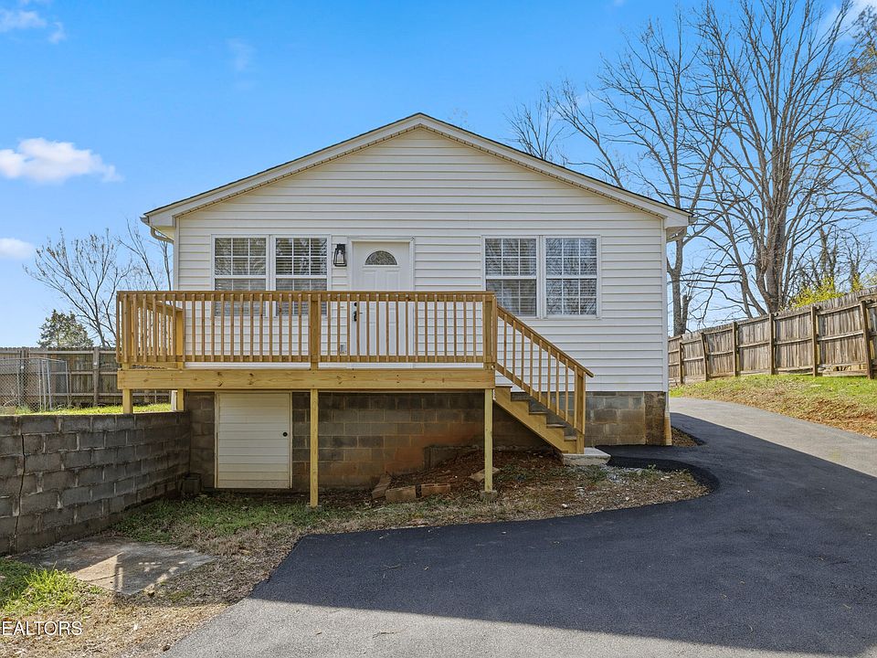 1st image of 4212 Garnet Dr