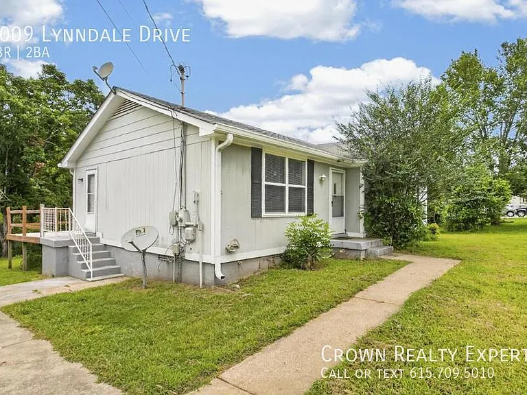 1009 Lynndale Dr — Photo 6