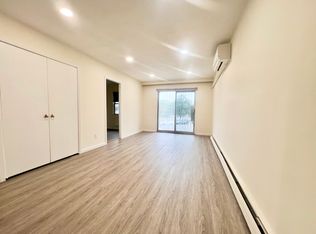 42-85 Crommelin St, Flushing, NY 11355