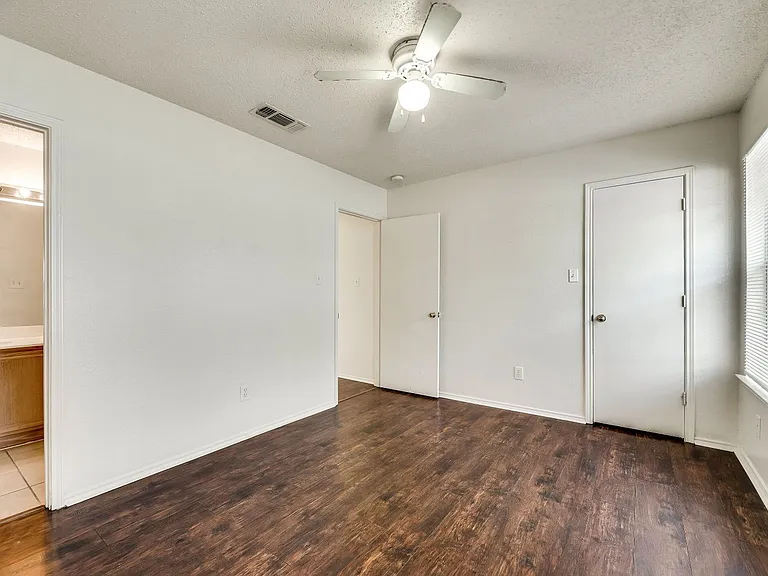 10340 Blackjack Oaks Dr — Photo 8
