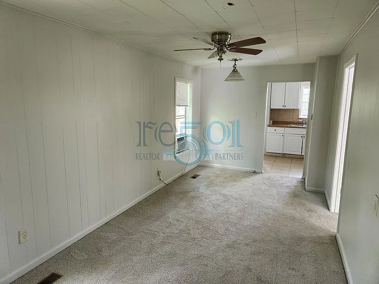 1015 N Fillmore St — Photo 4