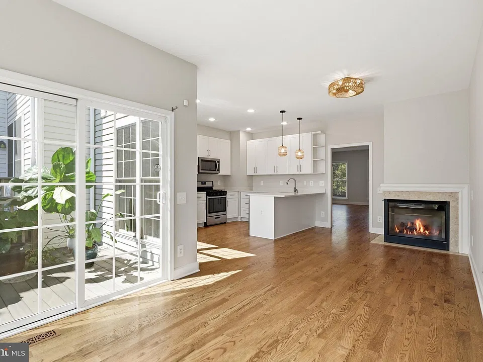 2524 Terra Cotta Cir