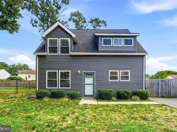 59 Belleview Ave, Sicklerville, NJ 08081