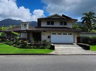 1248 Aloha Oe Dr, Kailua, HI 96734