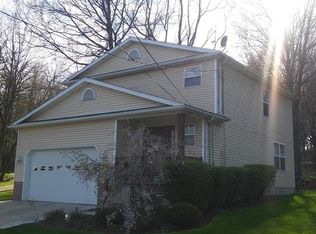 906 Hilbish Ave, Akron, OH 44312